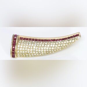 Dior Vintage Crystal Coma Brooch